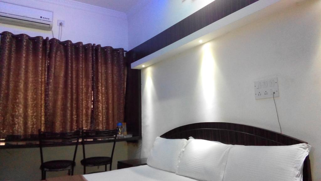 Hotel Richmond Residency Бангалор Экстерьер фото
